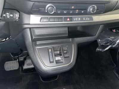 Peugeot Traveller 2.0 BlueHDi 130kW EAT8 (2025) - Photo 10
