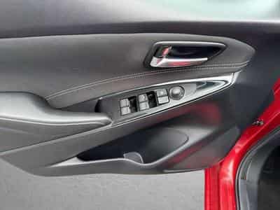 Mazda 2 Sports-Line/Automatik/PDC/SHZ/Alu/Climatronic (2019) - Foto 12