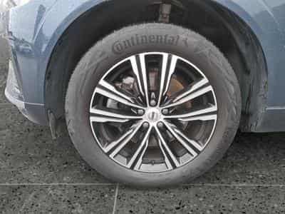 Volvo XC60 2.0 B4 MHEV Core (2023) - Foto 9