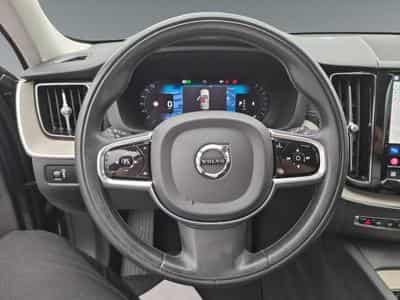 Volvo XC60 2.0 B4 MHEV Core (2023) - Foto 13