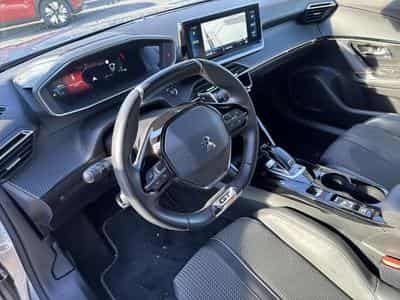 Peugeot 2008 II GT (2022) - Photo 15