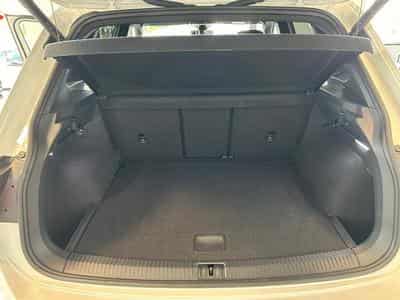 VW Tiguan R-Line 4Motion (2023) - Foto 14