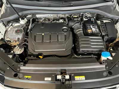 VW Tiguan R-Line 4Motion (2023) - Foto 15