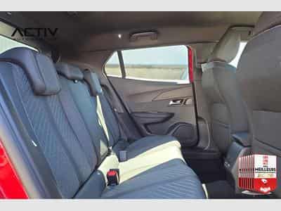 Peugeot 2008 Hybrid 145 e-DCS6 Allure (2026) - Photo 10