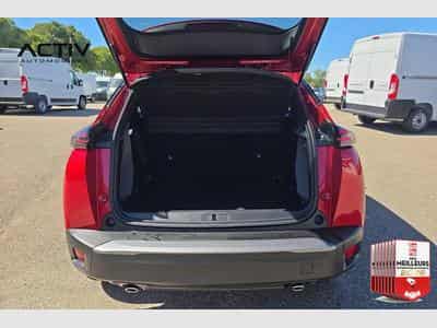 Peugeot 2008 Hybrid 145 e-DCS6 Allure (2026) - Photo 11