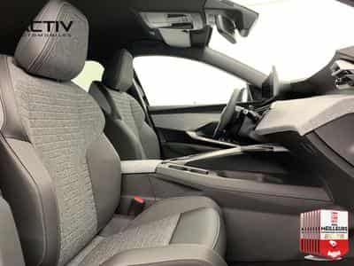 Peugeot 5008 Hybrid 145 e-DCS6 Allure (2026) - Photo 9