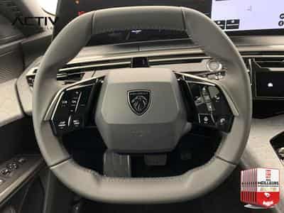 Peugeot 5008 Hybrid 145 e-DCS6 Allure (2026) - Photo 14