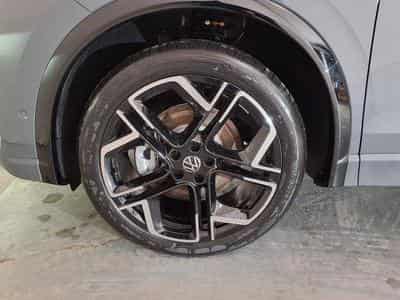 VW Tiguan R-Line 2.0 TSI 7-Gang-DSG 4MOTION (2026) - Foto 9