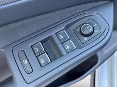 VW Golf R-Line Limited (2026) - Photo 13