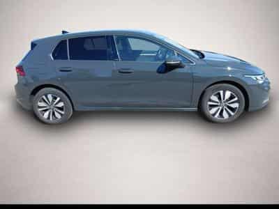 VW Golf (2024) - Photo 4