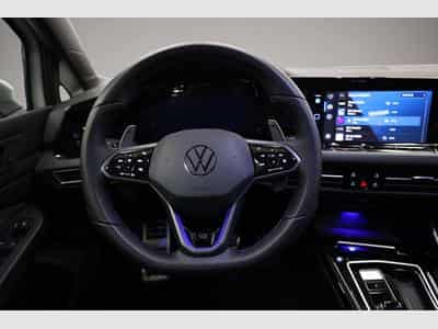 VW Golf (2023) - Foto 7