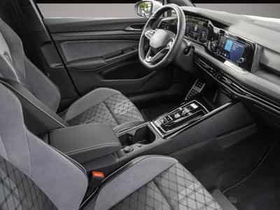VW Golf (2024) - Foto 6