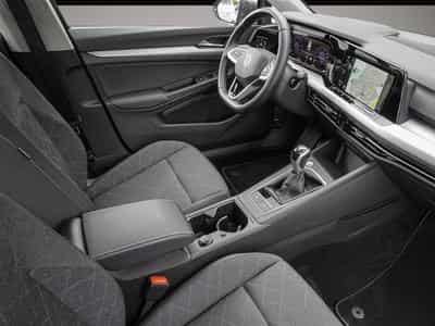 VW Golf (2024) - Photo 3