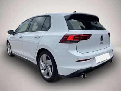 VW Golf (2024) - Photo 4