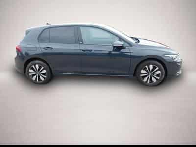 VW Golf (2024) - Photo 2