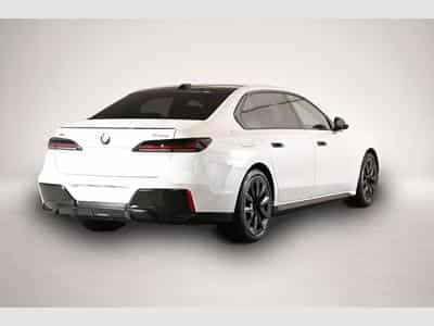 BMW 740 (2026) - Photo 5