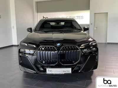 BMW 740 (2026) - Photo 2