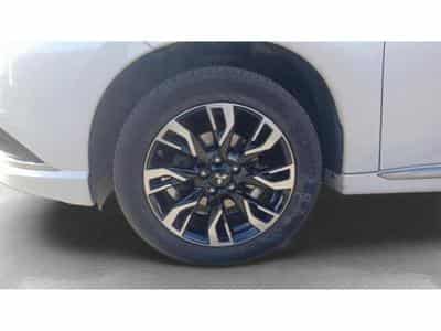 Mitsubishi Outlander PHEV (2019) - Foto 9
