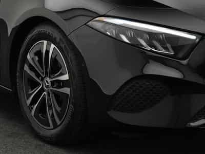 Mercedes A 180 Limousine LED+AHK+Kamera+Totw+Apple (2024) - Photo 9