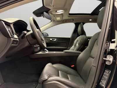 Volvo V60 B4 Plus Dark / Essence (2025) - Foto 10