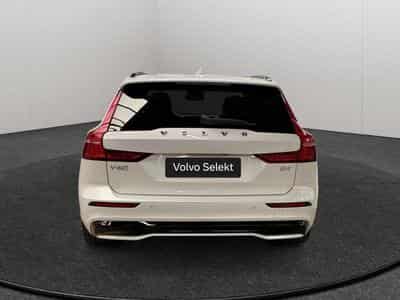 Volvo V60 B4 Ultra Dark / Essence (2025) - Foto 4