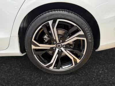 Volvo V60 B4 Ultra Dark / Essence (2025) - Foto 14
