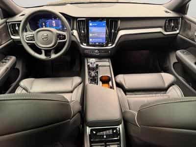 Volvo V60 B4 Ultra Dark / Essence (2025) - Foto 3