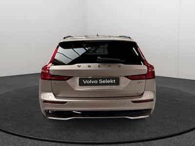 Volvo V60 B4 Plus Dark / Essence 2026 (2025) - Foto 4