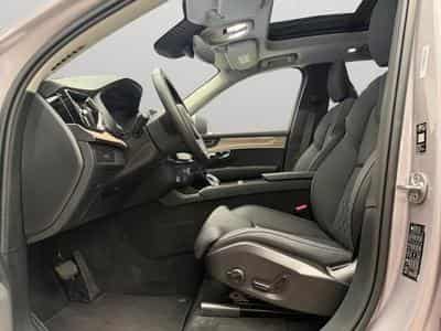 Volvo XC90 Facelift B5 AWD Plus Bright / Essence 2026 (2025) - Foto 9