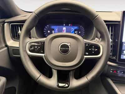 Volvo XC60 Facelift B5 AWD Plus Black Edition / Essence 2026 (2025) - Foto 12