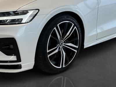 Volvo V60 R-Design (2020) - Foto 6