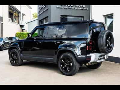 Land-Rover Defender 110 D250 HARD TOP S AWD (3-SEAT VERSION) - SANTORINI BLACK - (2025) - Photo 3