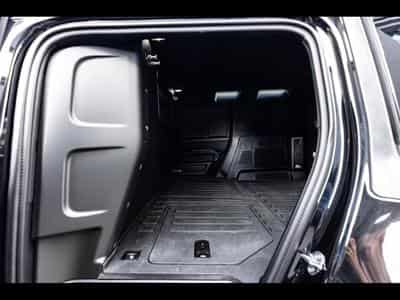 Land-Rover Defender 110 D250 HARD TOP S AWD (3-SEAT VERSION) - SANTORINI BLACK - (2025) - Photo 13