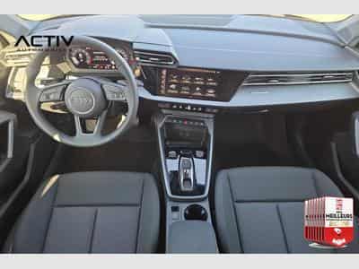 Audi A3 TFSI Mild Hybrid 150 S tronic 7 Design (2026) - Photo 12