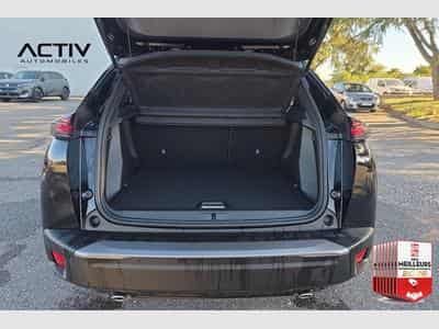 Peugeot 2008 Hybrid 145 e-DCS6 Allure (2026) - Foto 11