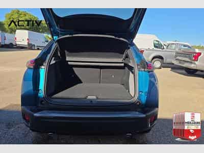Peugeot 2008 Hybrid 145 e-DCS6 Allure (2026) - Photo 11