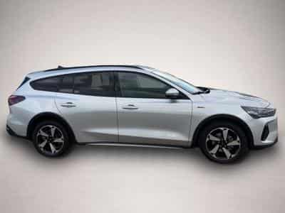Ford Focus (2025) - Photo 6