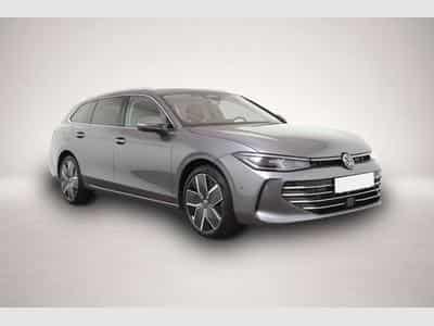 VW Passat (2025) - Photo 4