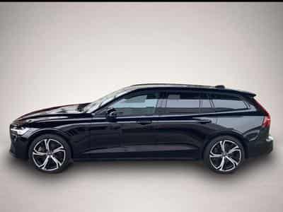 Volvo V60 (2024) - Photo 2