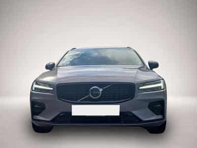 Volvo V60 (2025) - Photo 3