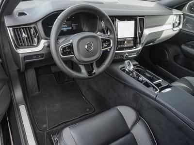 Volvo V60 (2024) - Photo 7
