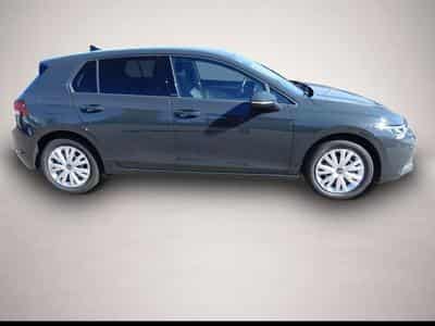 VW Golf (2024) - Photo 2