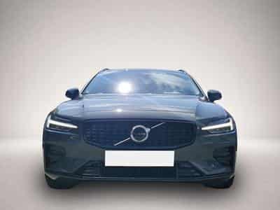 Volvo V60 (2025) - Photo 3