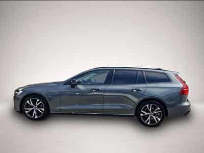 Volvo V60 (2025) - Photo 4