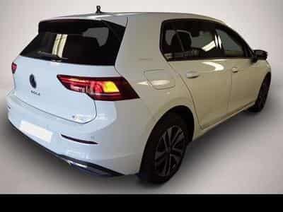 VW Golf (2025) - Photo 2