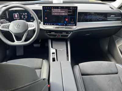 VW Passat (2025) - Photo 3
