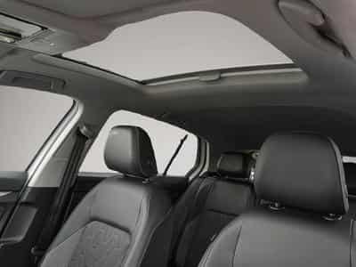 VW Golf (2026) - Photo 6