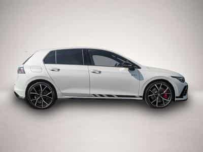 VW Golf (2025) - Photo 4