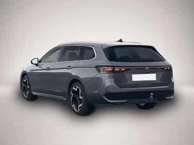 VW Passat (2025) - Photo 3