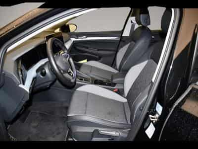 VW Golf (2025) - Photo 3